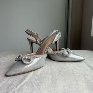 Kelly & Katie Silver Gem Bow Pump Heel